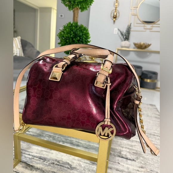 Michael Kors Handbags - MICHAEL KORS Bag